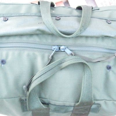 U.S Nylon Aviators Holdall. New. Olive Drab.