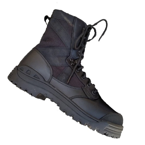 Magnum Scorpion Work / Combat Safety Boot. 'New'. Black.