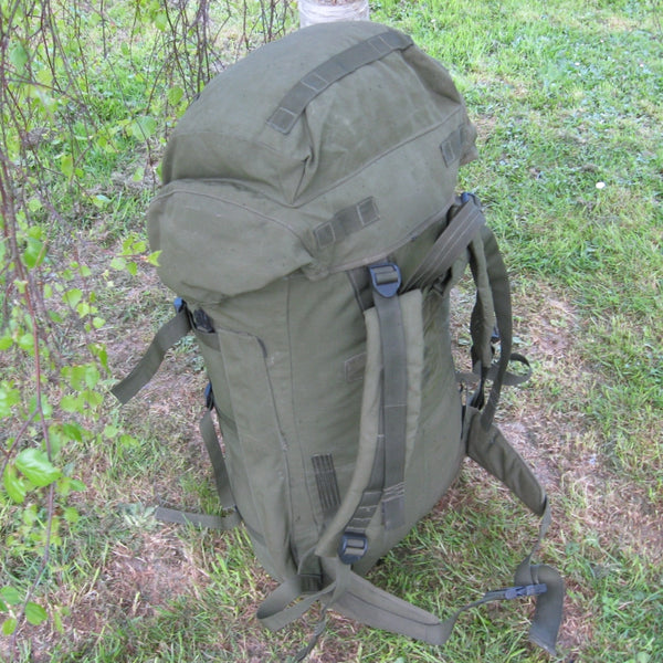 British 'Infantry' Long Back Rucksack. Olive.