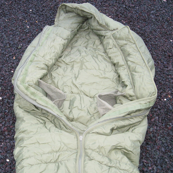 British Long-length '90-Patt. Sleeping Bag. Olive.