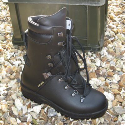 British Combat Gen-2 'Pro' Boot. New. Black.